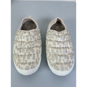 The North Face Women's 11 ThermoBall‎ Traction Mules Slippers White Snow Leopard